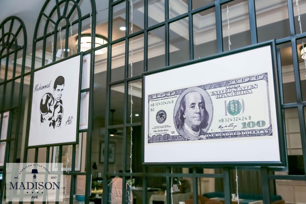 Madison Ave Hotel Bisjkek Eksteriør billede